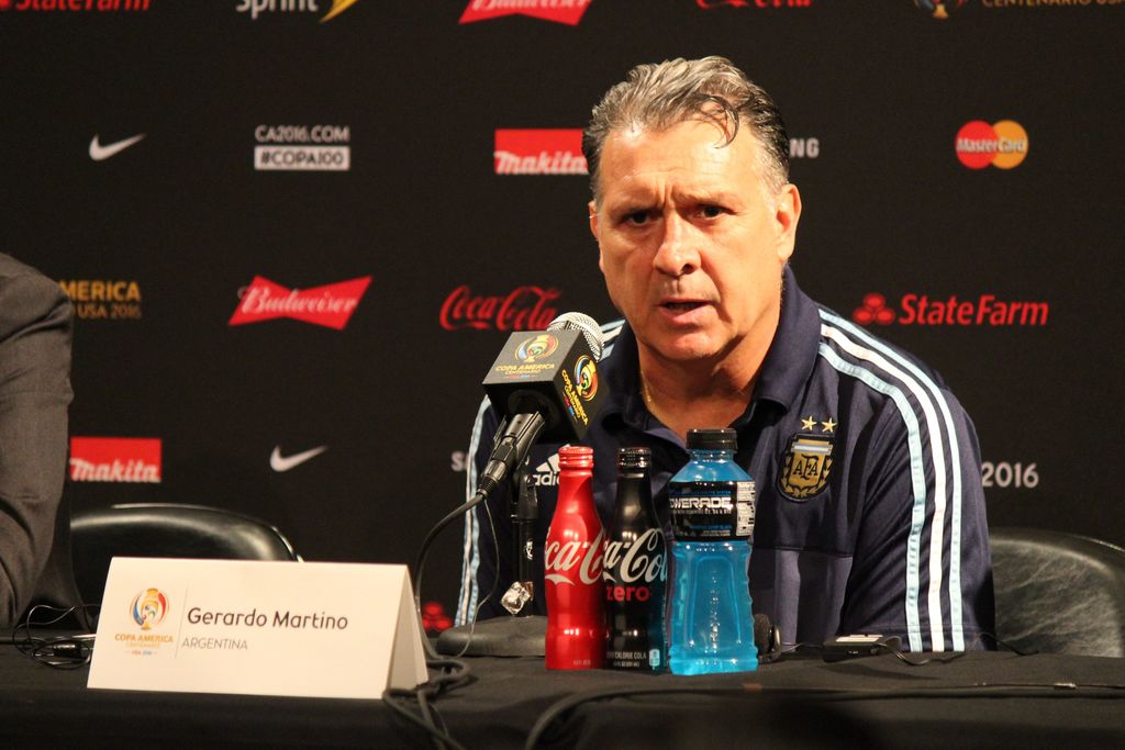 Martino seguirá siendo el director técnico de Argentina