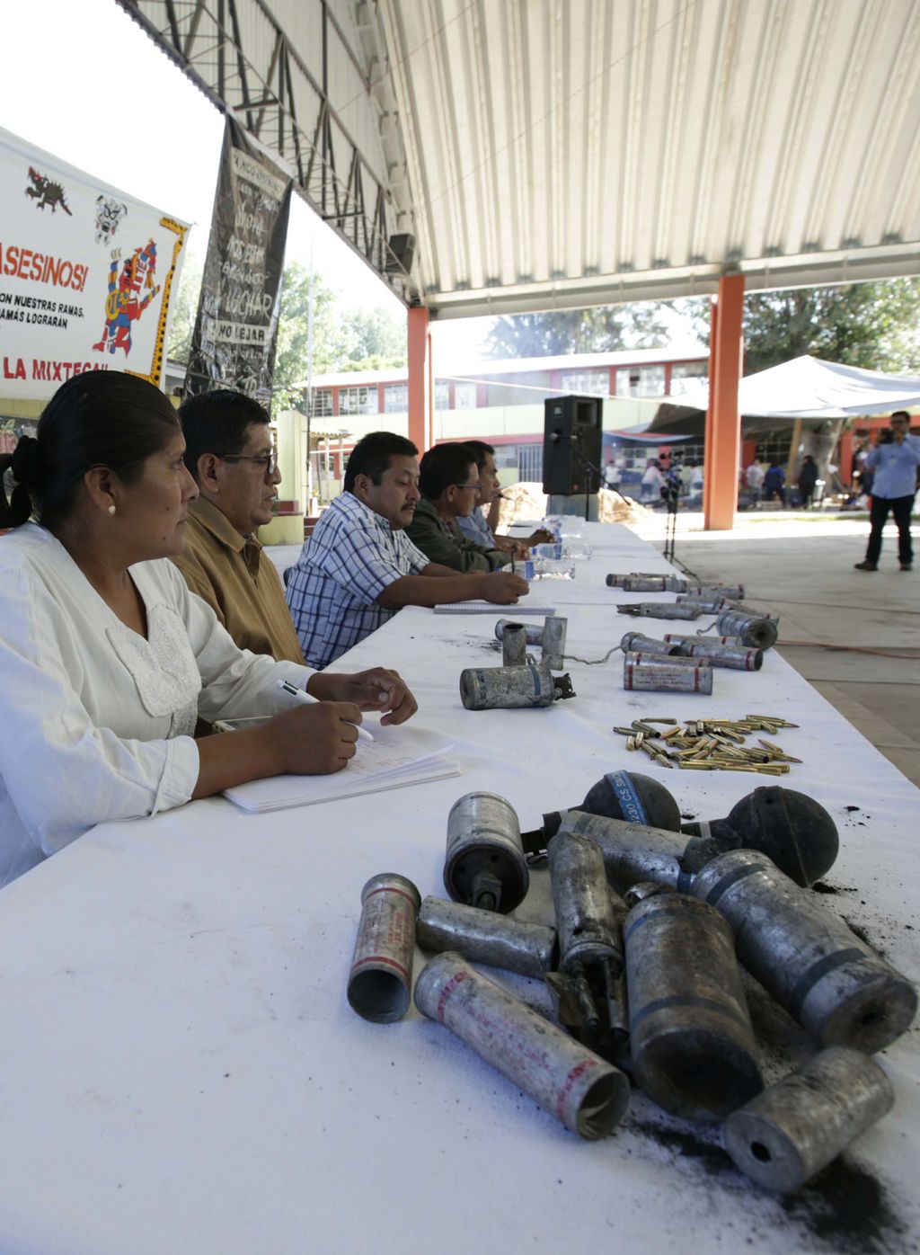 Fiesta del pueblo sigue a la par de la mesa de diálogo en Nochixtlán