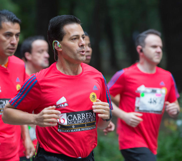 Reforma educativa, a revisión, dice EPN