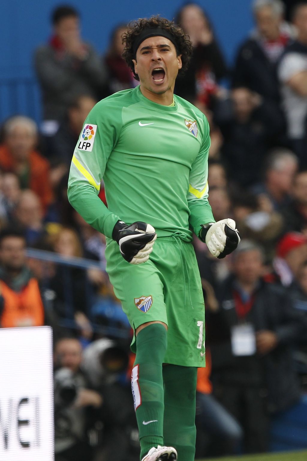Memo Ochoa, con un pie en el Granada