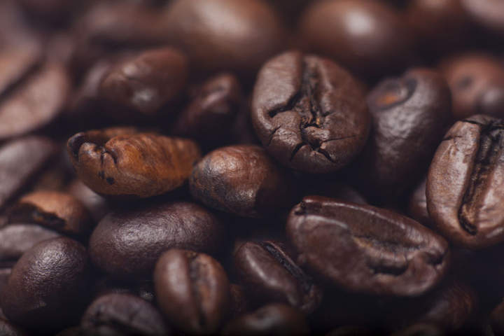 Cinco beneficios de belleza de la cafeína