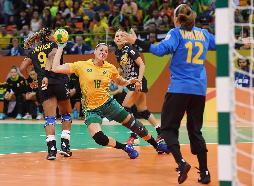 Silvia Navarro pone a España en cuartos en Handball