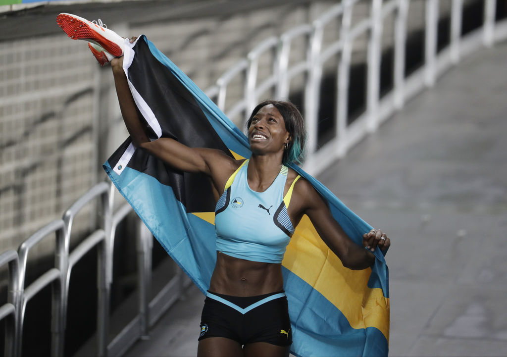 Bahamesa Shaunae Miller gana oro en 400 metros planos