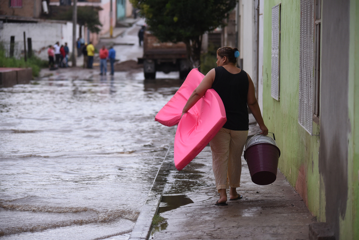 20 colonias fueron afectadas por lluvias