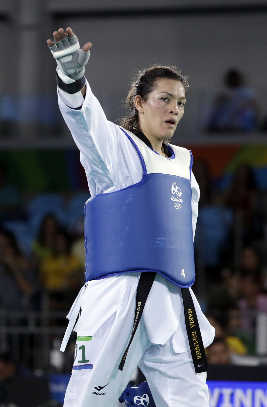 Se mete María Espinoza a semifinales de taekwondo