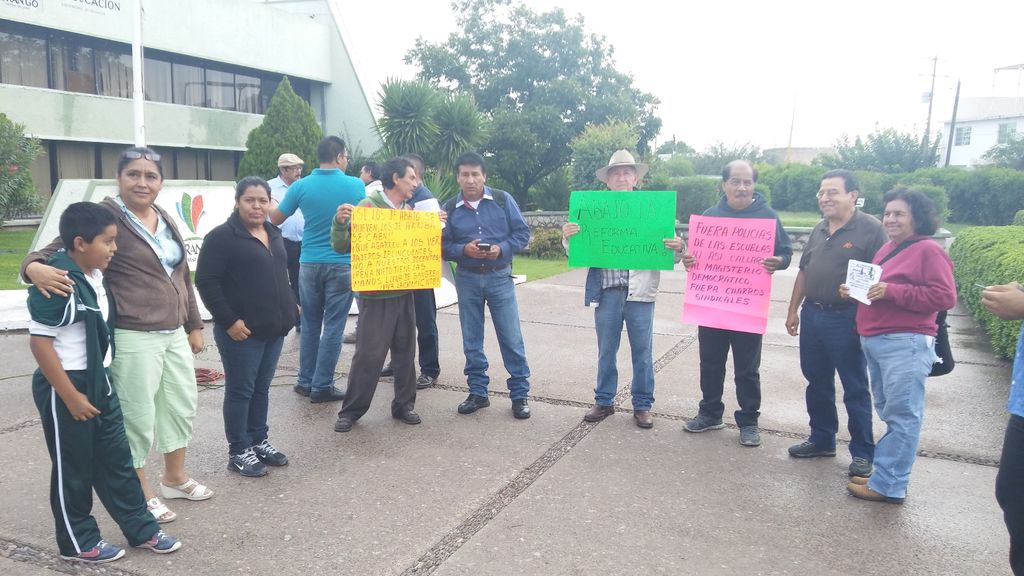 Continúa la CNTE con protestas en la Laguna de Durango