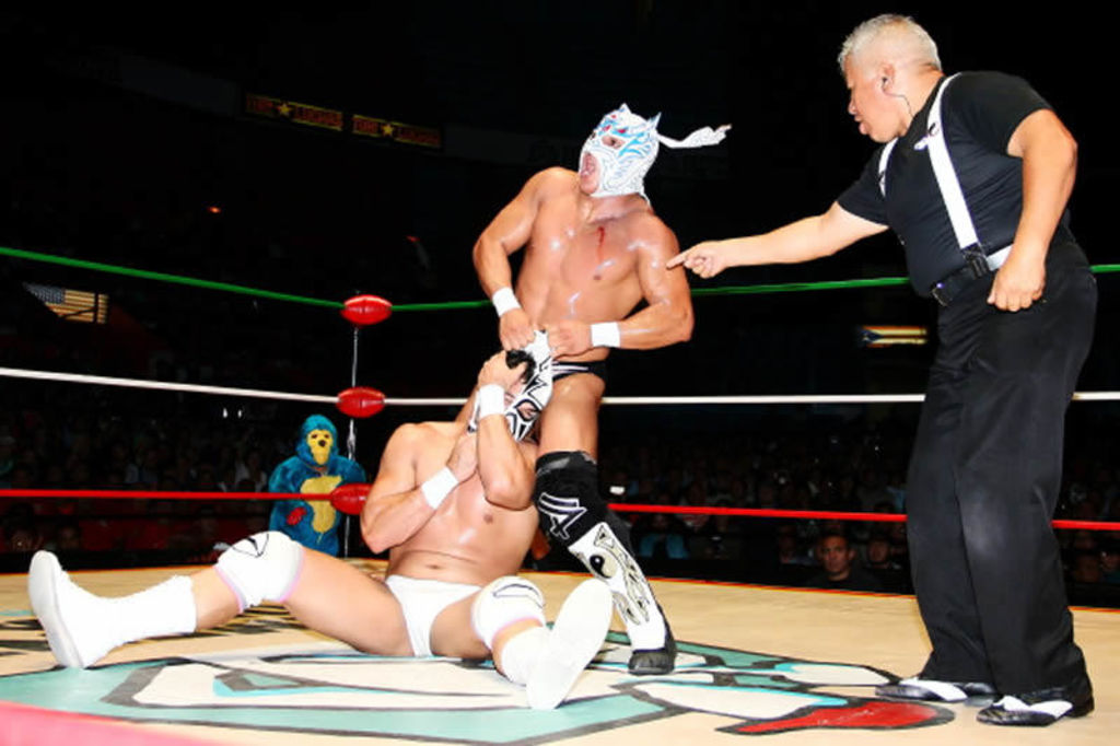 Dragon Lee sufre nueva humillación de La Máscara