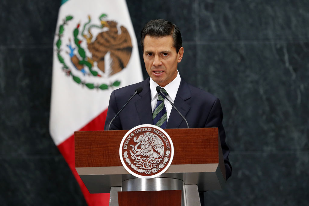 Afronta Peña Nieto su cuarto informe inmerso en crisis de popularidad