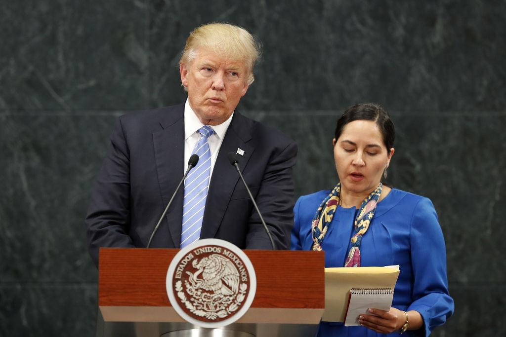 Abandona Donald Trump el territorio mexicano