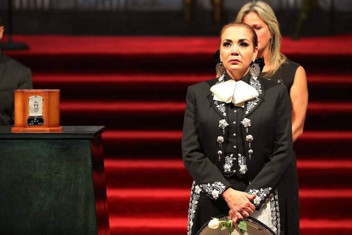 Despiden al 'Divo de México'