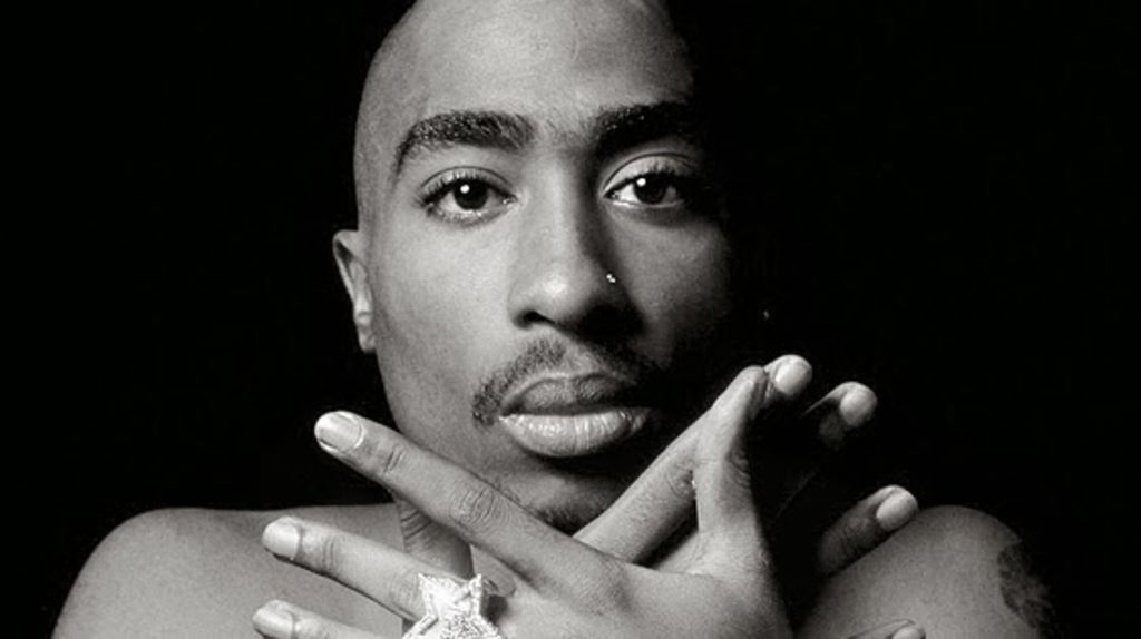 A 20 años de la muerte de Tupac, el rapero que vivió al límite