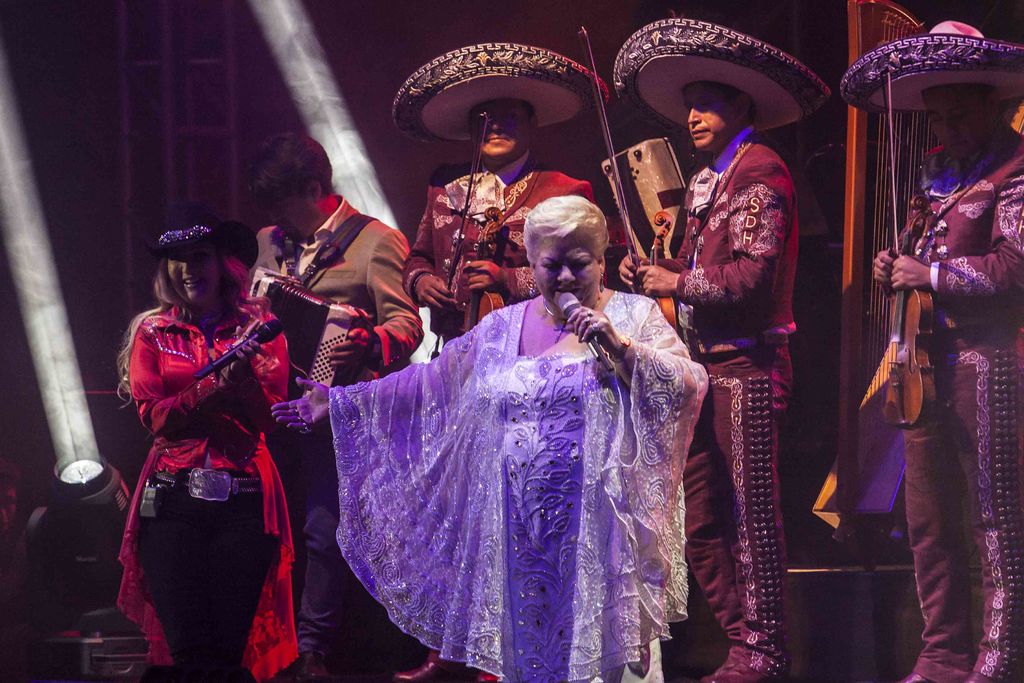 'No dediqué canción a EPN con afán de ofender', dice imitadora