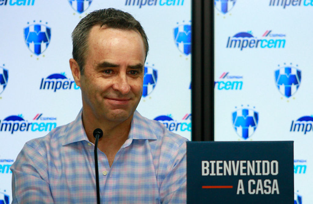 Deja Luis Miguel Salvador su cargo como presidente de Rayados