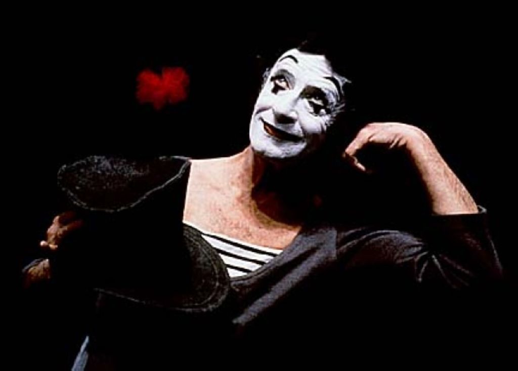 2007: Fallece Marcel Marceau, actor y mimo llamado el maestro del silencio