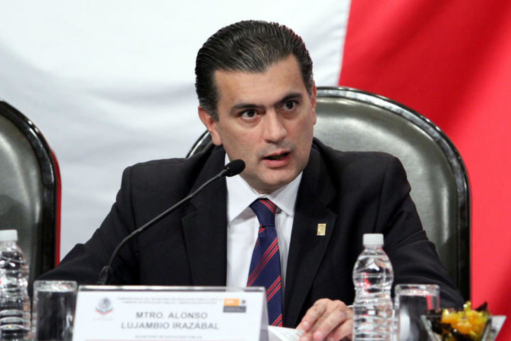 2012: Muere Alonso Lujambio, político, analista, funcionario y académico mexicano