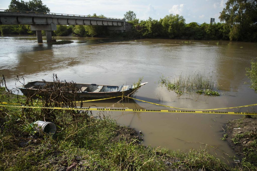 Investigan a mandos por cuerpos hallados en río Lerma