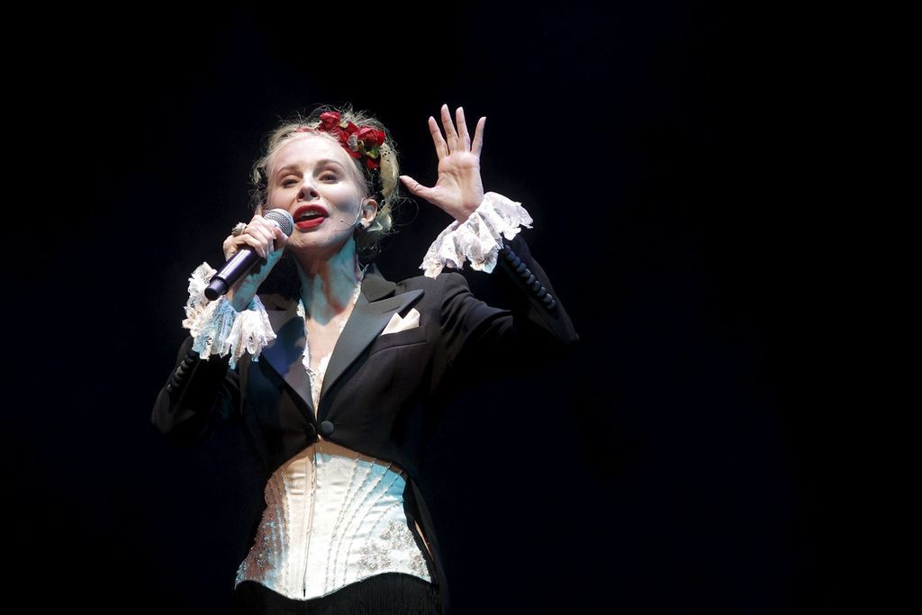 1940: Nace Nacha Guevara, multifacética actriz y cantante