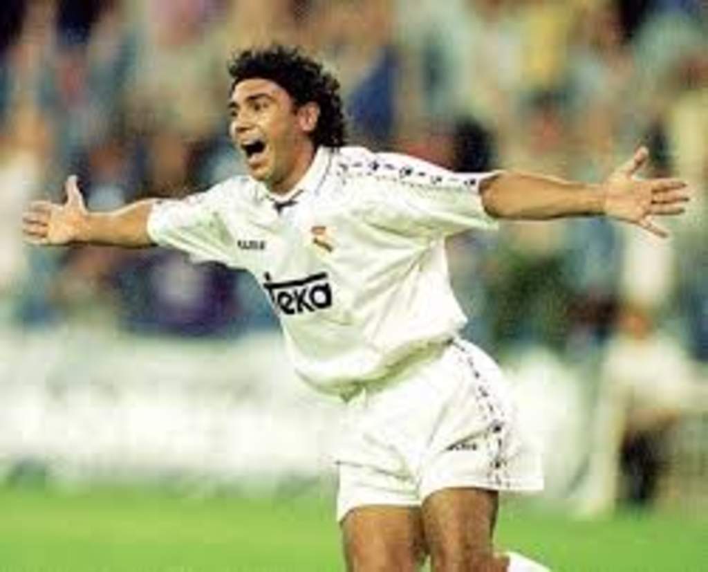 Sitúan a Hugo Sánchez entre los mejores del futbol español