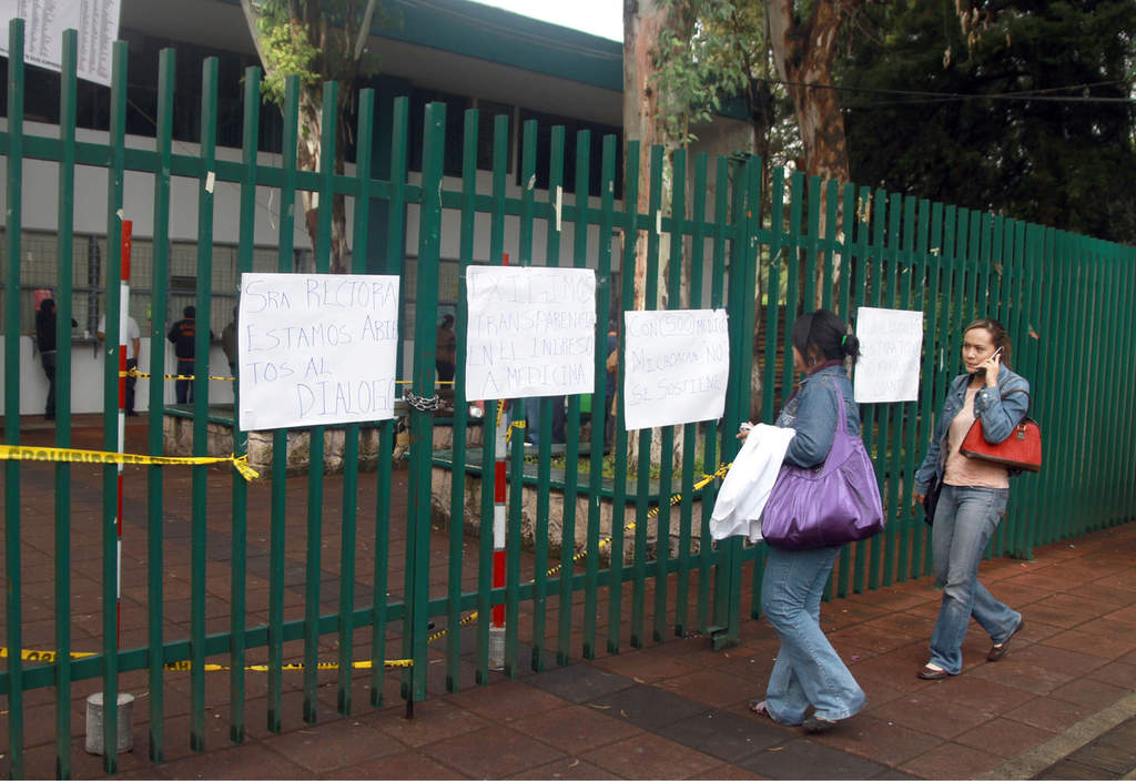 Enfrentamiento deja tres estudiantes heridos en Michoacán