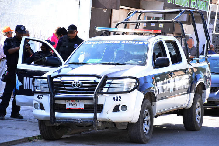 Mamá descubre a sus hijos en acto de incesto