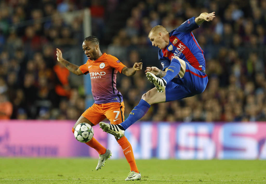 Jeremy Mathieu causa baja tres semanas por lesión