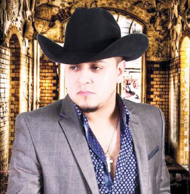 Sergio Federico Hershey's y su norteño banda lanza 'Que te lleve la tristeza'