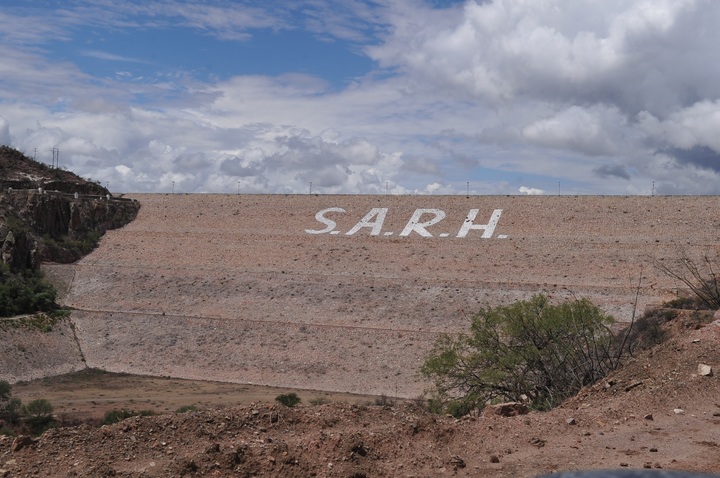 Extraen agua de la Lázaro Cárdenas