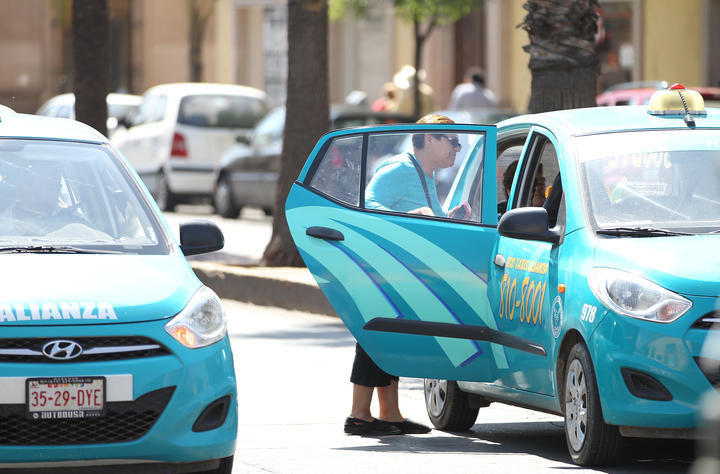 Sancionan a transportistas por culpa de Secretaría de Finanzas