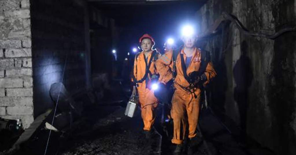 Explosión por gas en mina deja 15 muertos en China