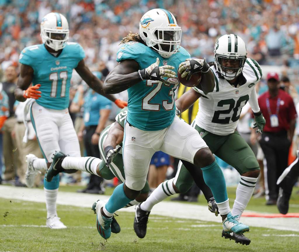 Dolphins consigue tercera victoria en fila, derrota a los Jets