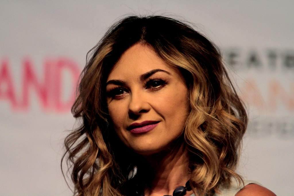 Aracely Arámbula aborda violencia de género en La Doña