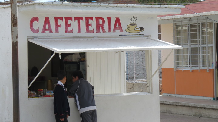 Bajo la lupa, tiendas escolares