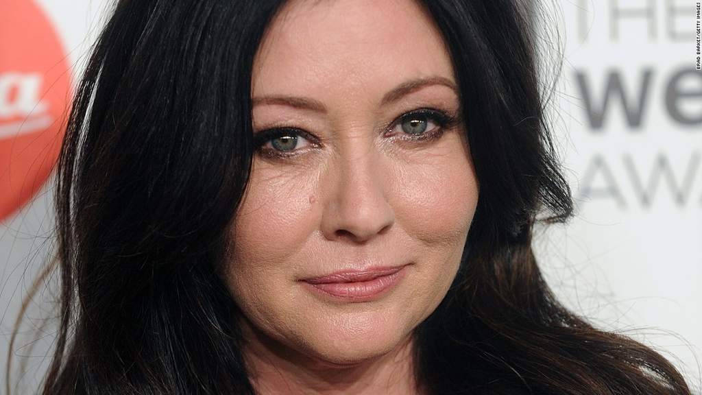 Inicia Shannen Doherty terapia de radiación