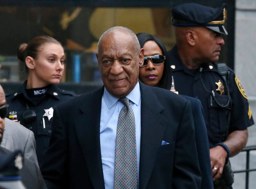 'No me electrocutes', bromea Cosby en juzgado