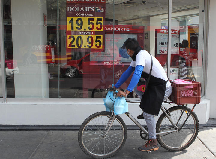 Banxico sube tasa de interés