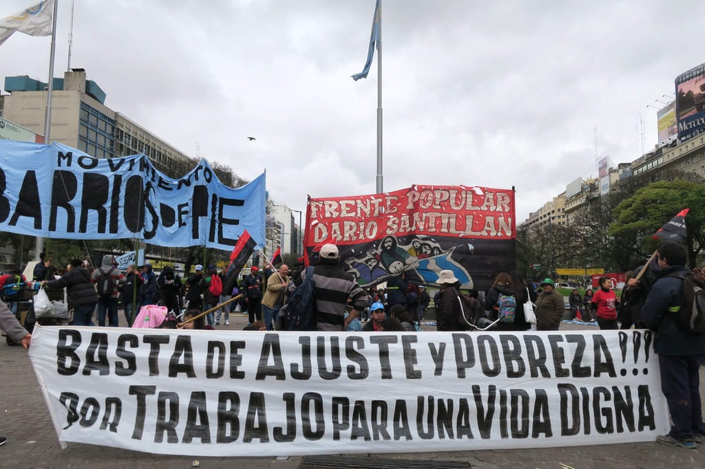 Marchan en Argentina a quince años de la crisis del 2001