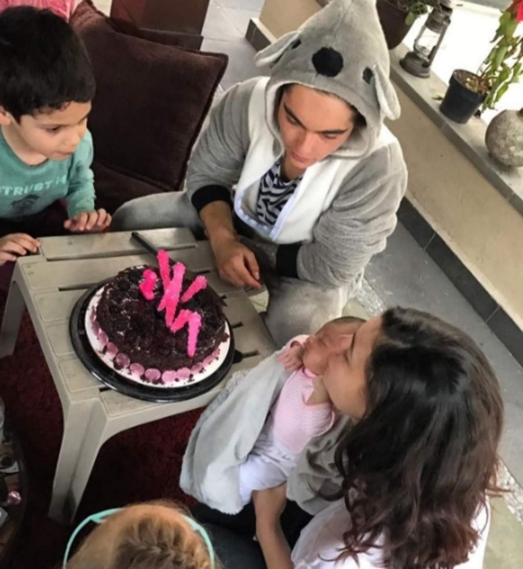 Natália Subtil y Sergio Mayer Mori celebran primer mes de Mila