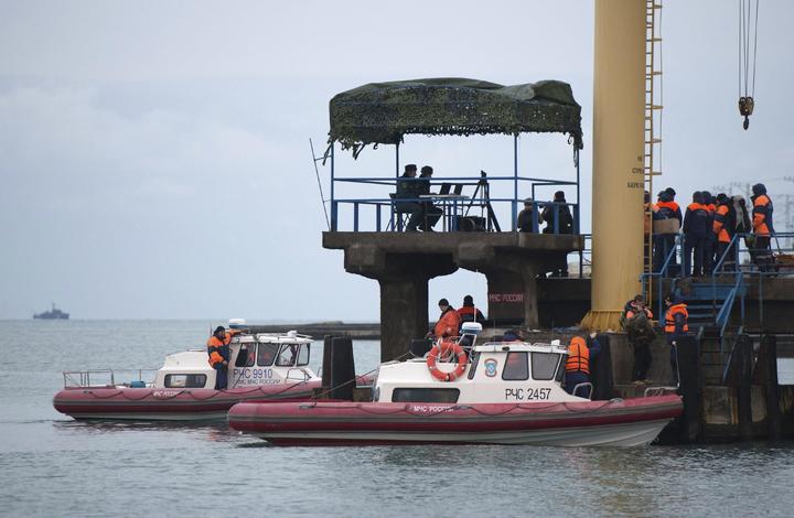 Hallan restos de avión en Mar Negro