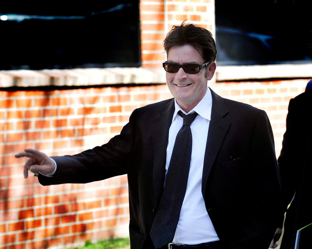 Pide Charlie Sheen a Dios llevarse a Donald Trump