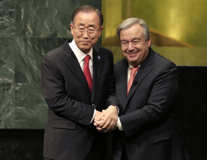 Ban Ki-moon cede presidencia de la ONU a António Guterres