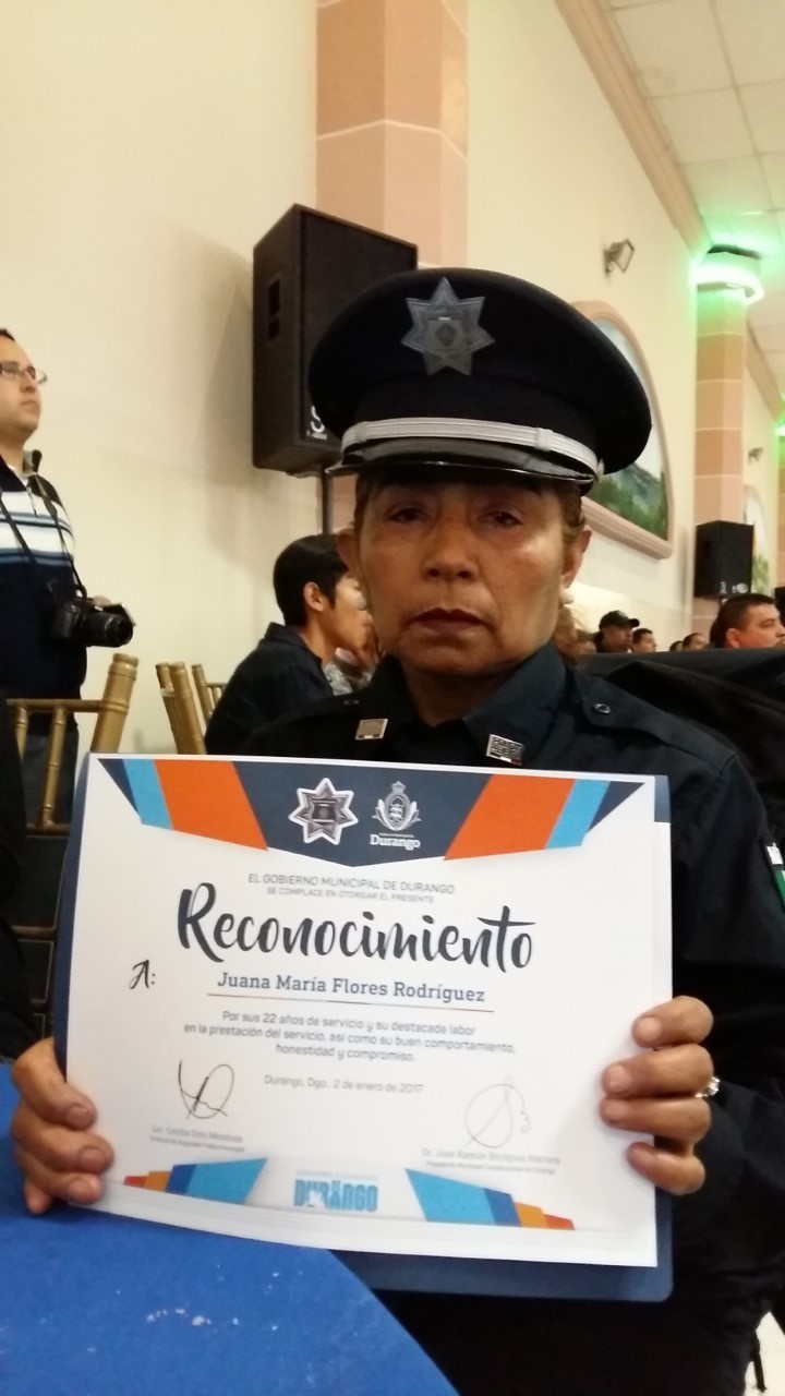 28 años de ser una mujer policía