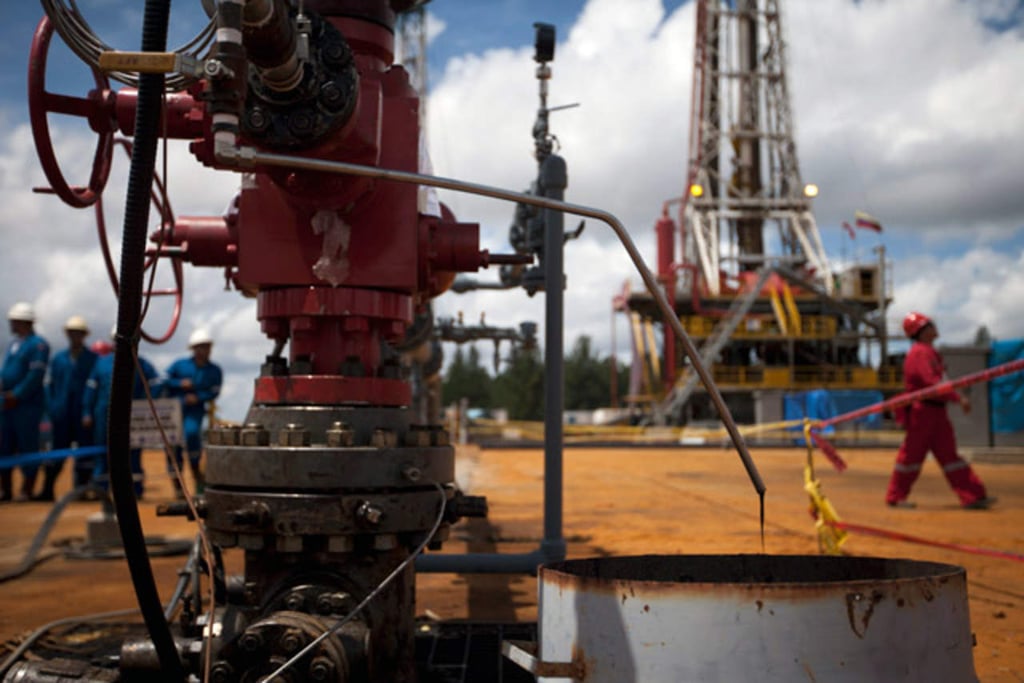 Reduce Venezuela producción de crudo diaria a 95 mil barriles