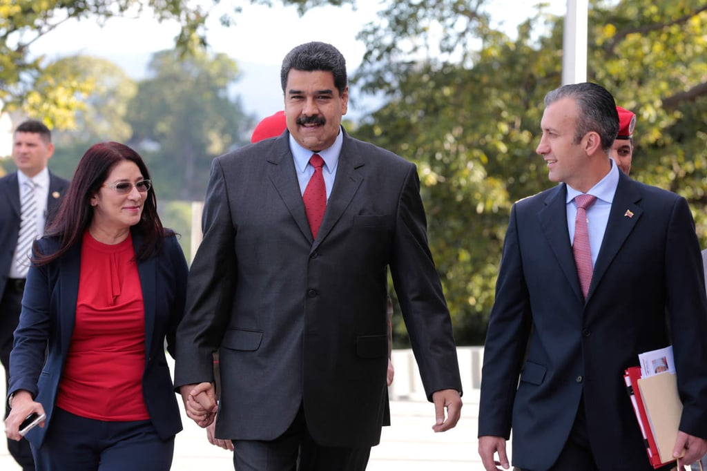 Maduro modifica equipo de gobierno