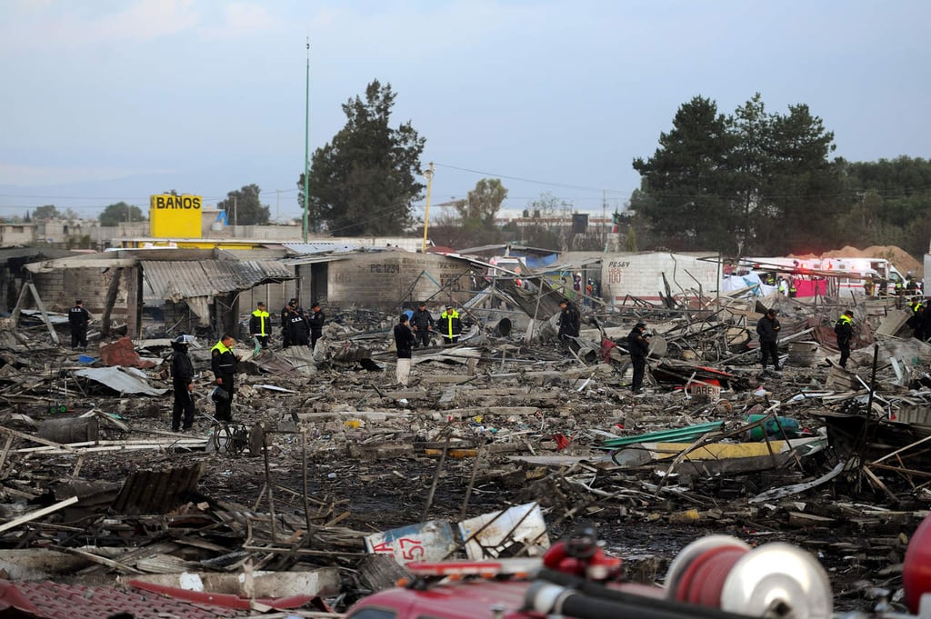 Niño provocó la explosión en mercado de Tultepec, según testigo
