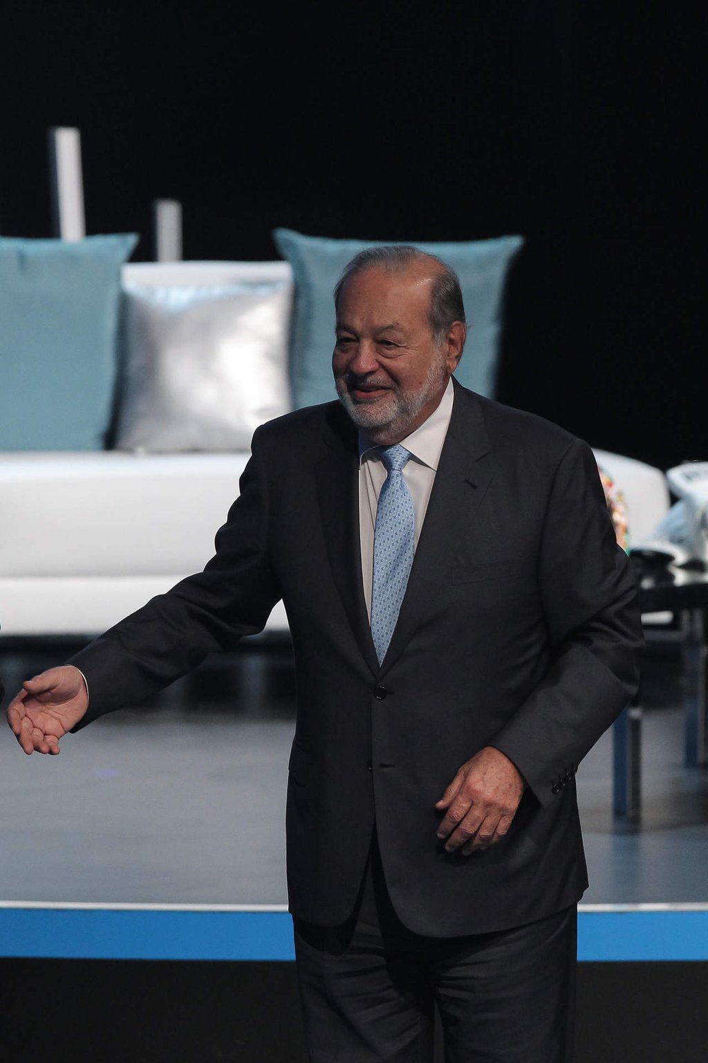 Postulan en redes sociales a Carlos Slim para presidente de México en 2018