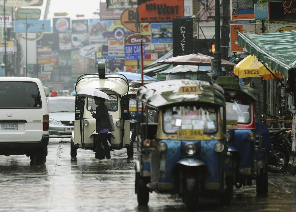 Lluvias dejan 25 muertos y un millón de afectados en Tailandia