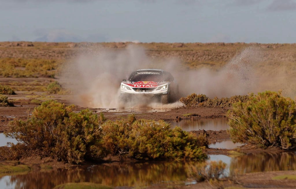 Sebastian Loeb recupera la cima en el Rally Dakar
