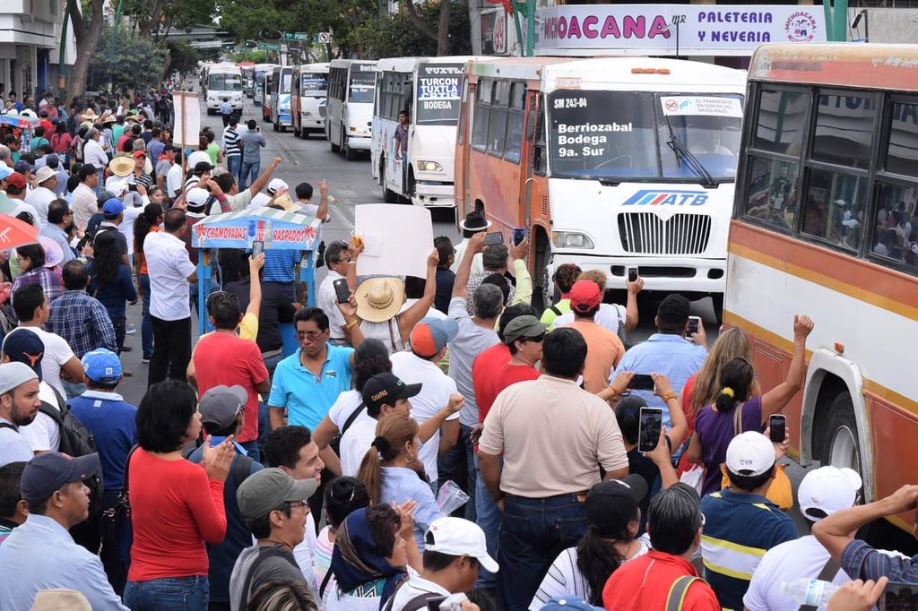 Suspende servicio 90% del transporte público en Tuxtla Gutiérrez