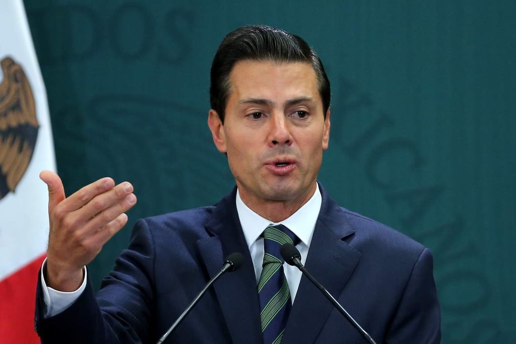 Peña Nieto instruye a gabinete explicar el alza en gasolina