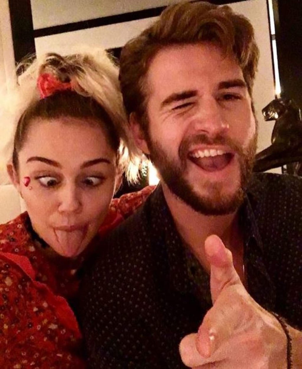 Miley felicita a su novio en Instagram